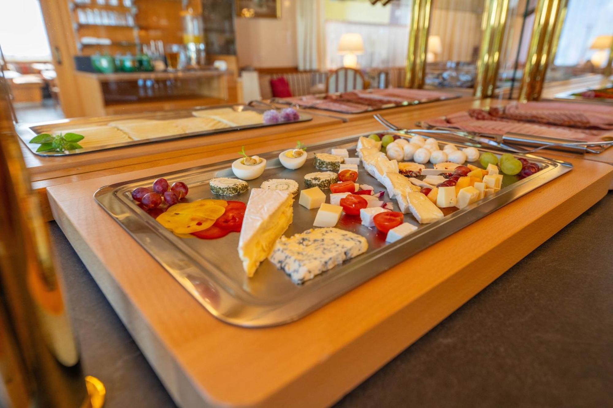Strandhotel Schabus Фельден-ам-Вёртер-Зе Экстерьер фото