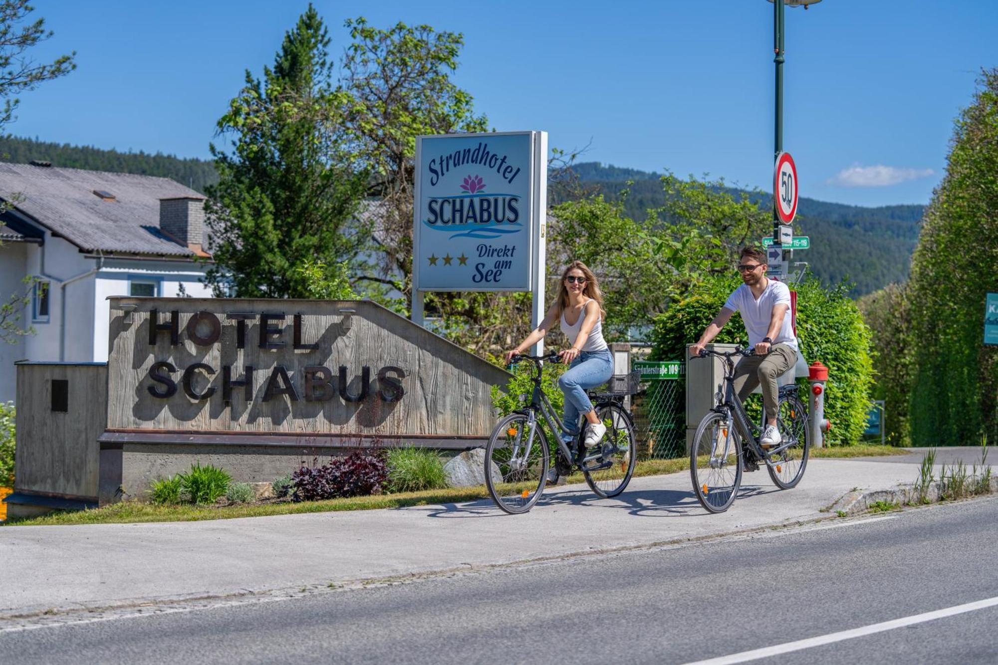 Strandhotel Schabus Фельден-ам-Вёртер-Зе Экстерьер фото